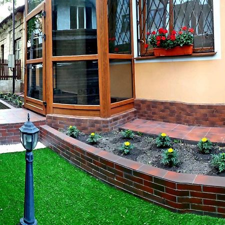 Unique 1 Bd Apt Dt W/Free Parking And Wi-Fi Apartment Chisinau Luaran gambar