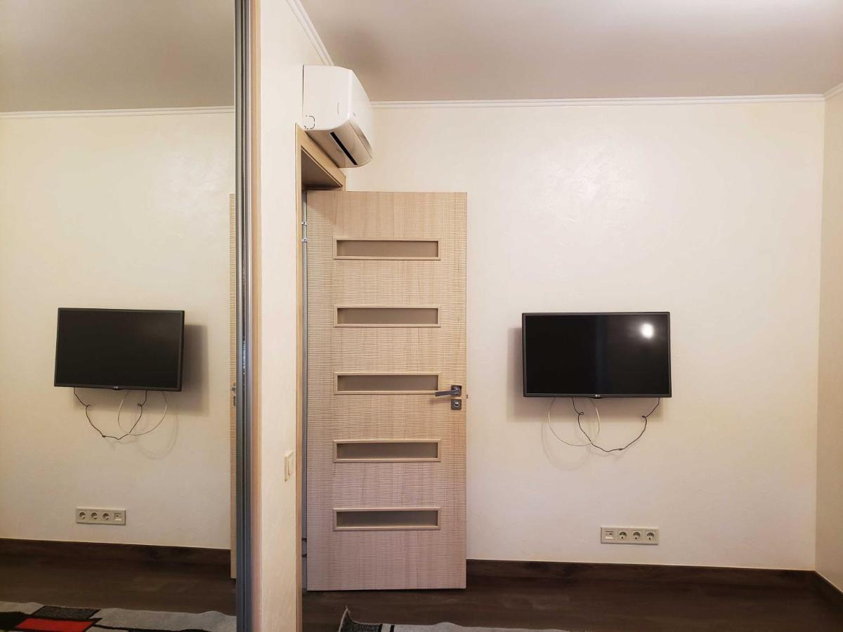 Unique 1 Bd Apt Dt W/Free Parking And Wi-Fi Apartment Chisinau Luaran gambar