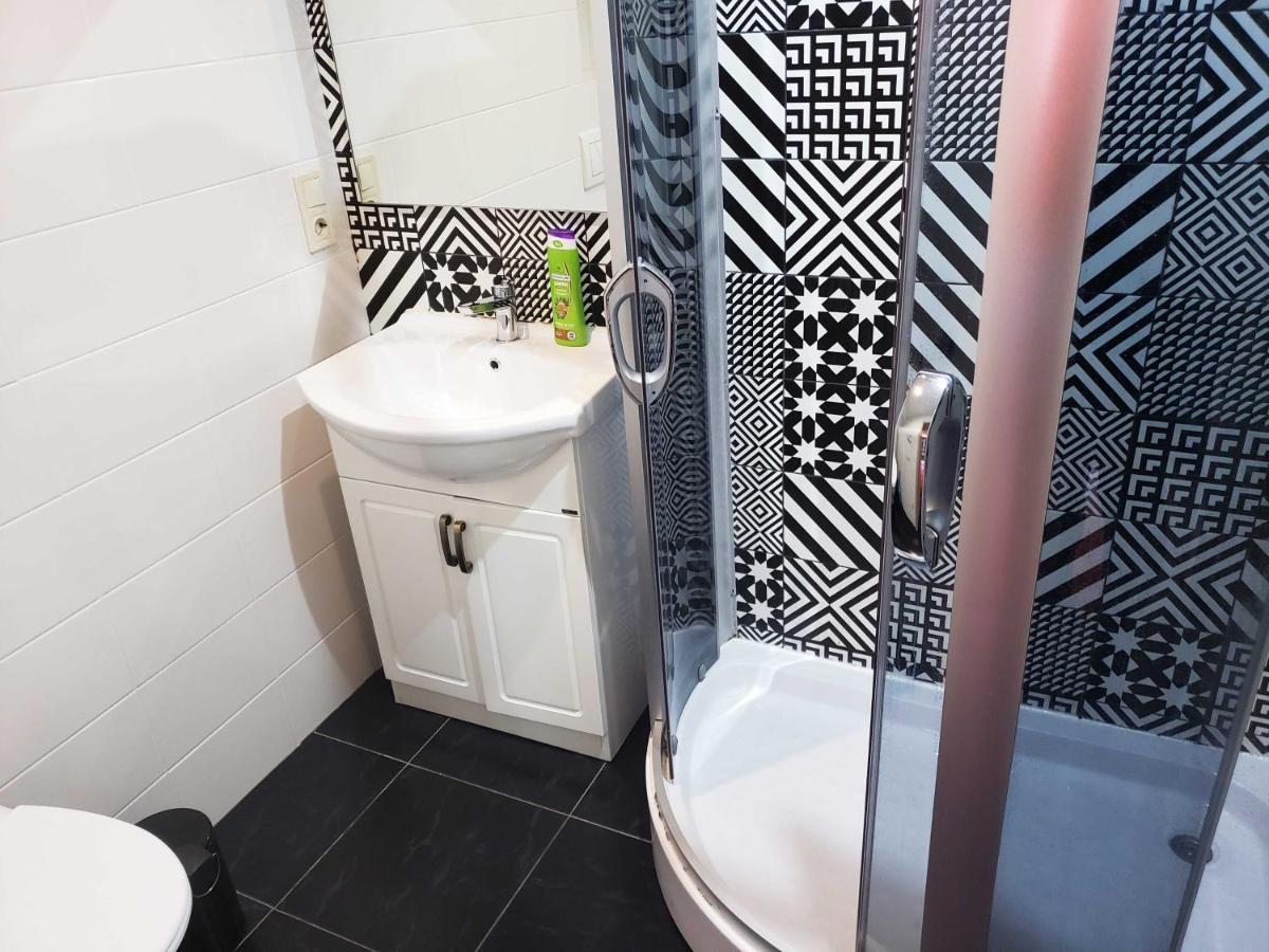 Unique 1 Bd Apt Dt W/Free Parking And Wi-Fi Apartment Chisinau Luaran gambar