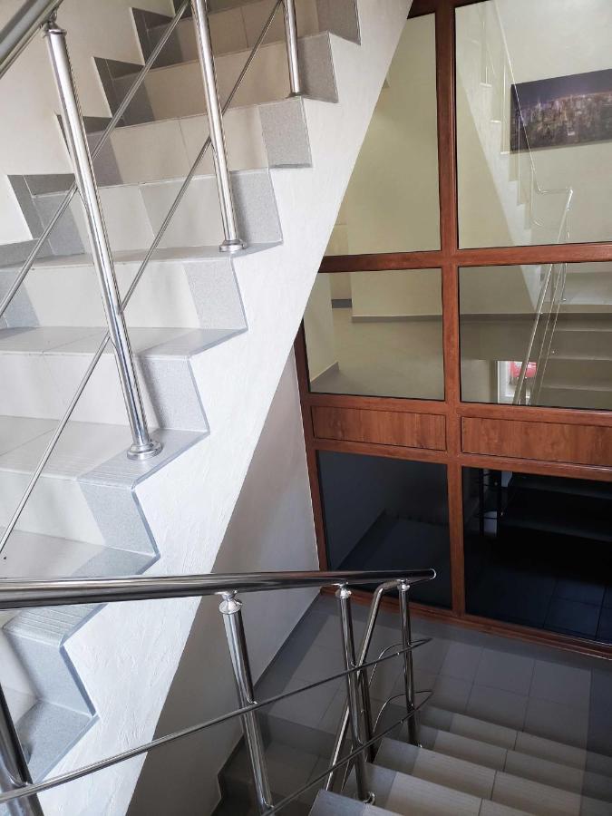 Unique 1 Bd Apt Dt W/Free Parking And Wi-Fi Apartment Chisinau Luaran gambar